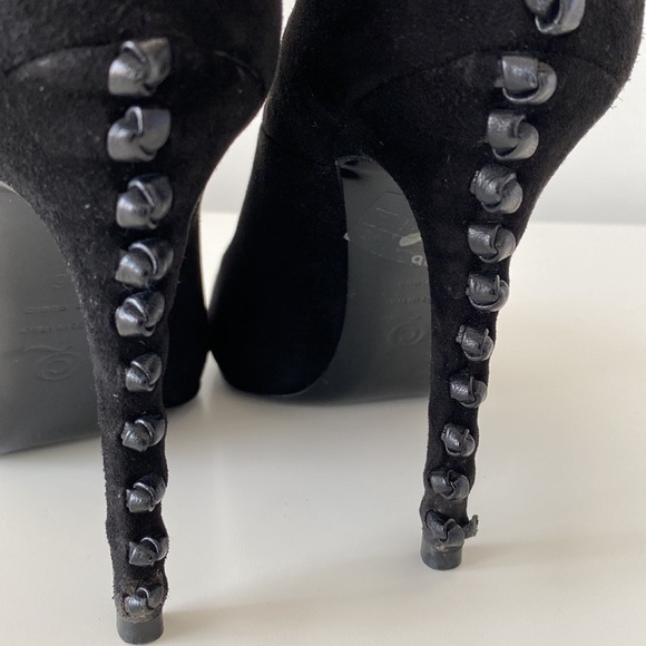 Alexander McQueen suede peep-toe heels with braided leather detail on heel 36/6 - Picture 8 of 16